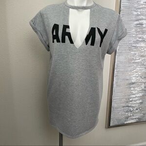 Gaze Women’s Cutout Tunic Shirt Size M